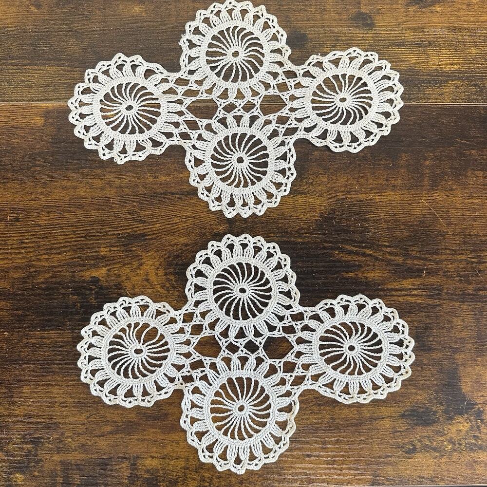 Vintage Hand Made White Starburst Crochet Doilies Granny Kitschy Lot Of 2